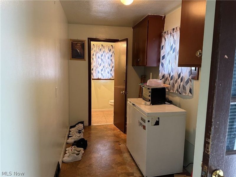 23478 Hillcroft Drive, Warrensville Heights, OH 44128 Photo 9