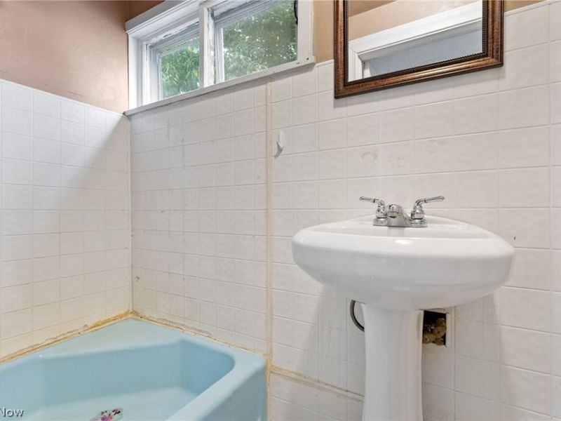 3213 Regent Avenue NE, Canton, OH 44705 Photo 21
