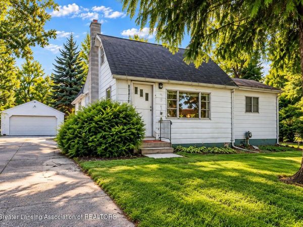 5921 Pheasant Avenue, Lansing, MI 48911