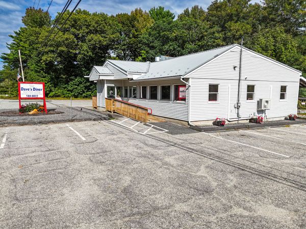 390 Brunswick Avenue , Gardiner, ME 04345