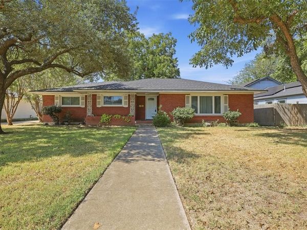 618 Bellevue Drive, Cleburne, TX 76033