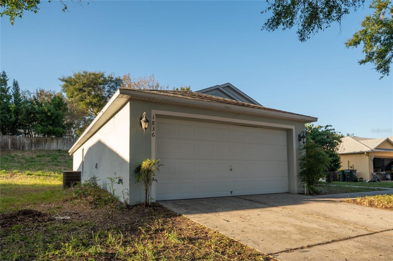 1836 Ridge Valley Street , Clermont, FL 34711 Main Photo
