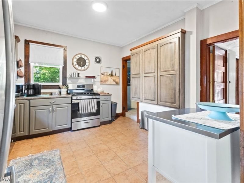 517 N 10th Street , Cambridge, OH 43725 Photo 18