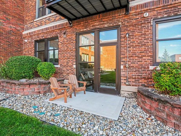 460 Broadway Street, Unit 103, South Haven, MI 49090