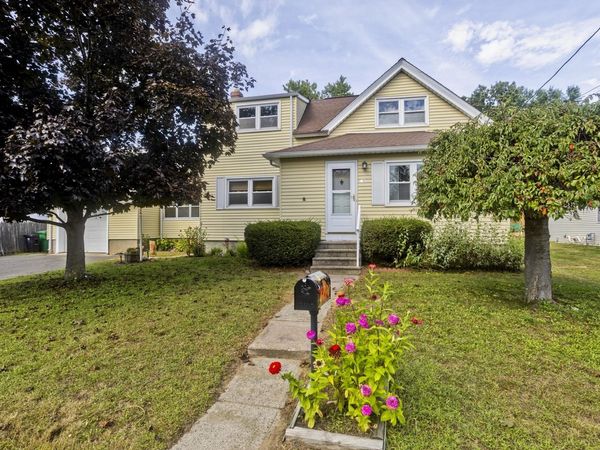26 Beaudry Ave, Chicopee, MA 01020