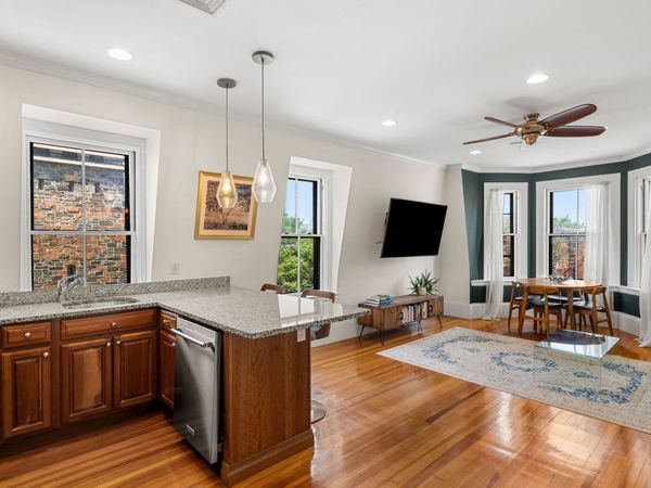 400 Broadway, Unit 7, Somerville, MA 02145