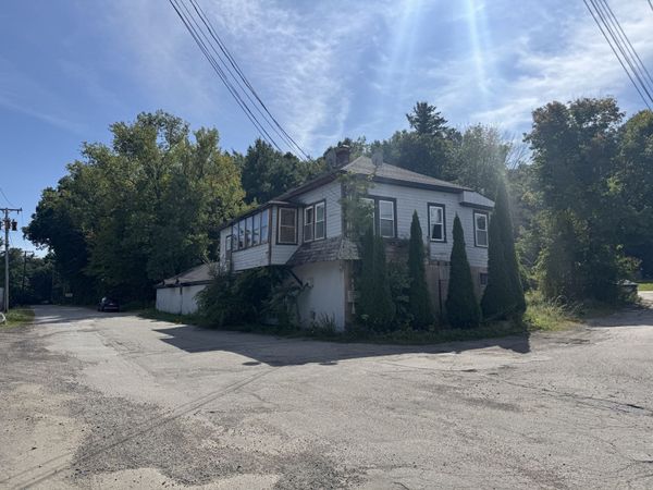 6 Gillespie Rd, Charlton, MA 01507