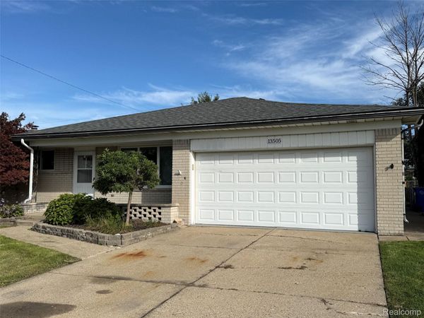 13505 Yvonne Drive , Warren, Mi 48088