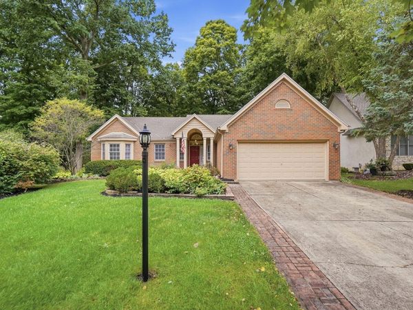 288 W Hull Drive, Delaware, OH 43015