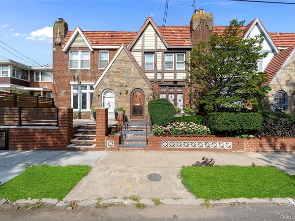 13508 228th Street , Laurelton, NY 11413