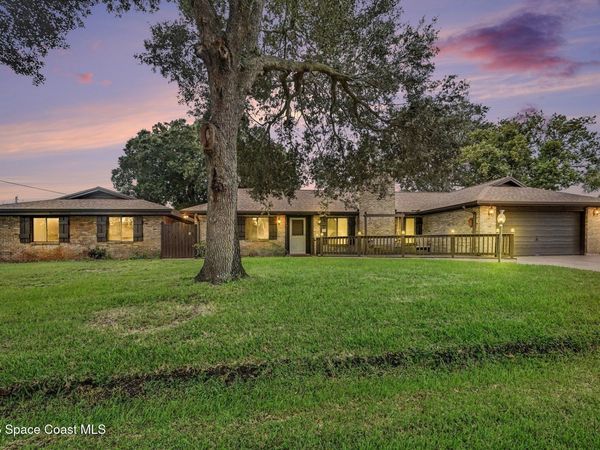 806 Hawser Street NE , Palm Bay, FL 32907