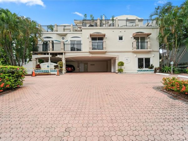 70 Isle Of Venice Dr , Unit 102, Fort Lauderdale, FL 33301