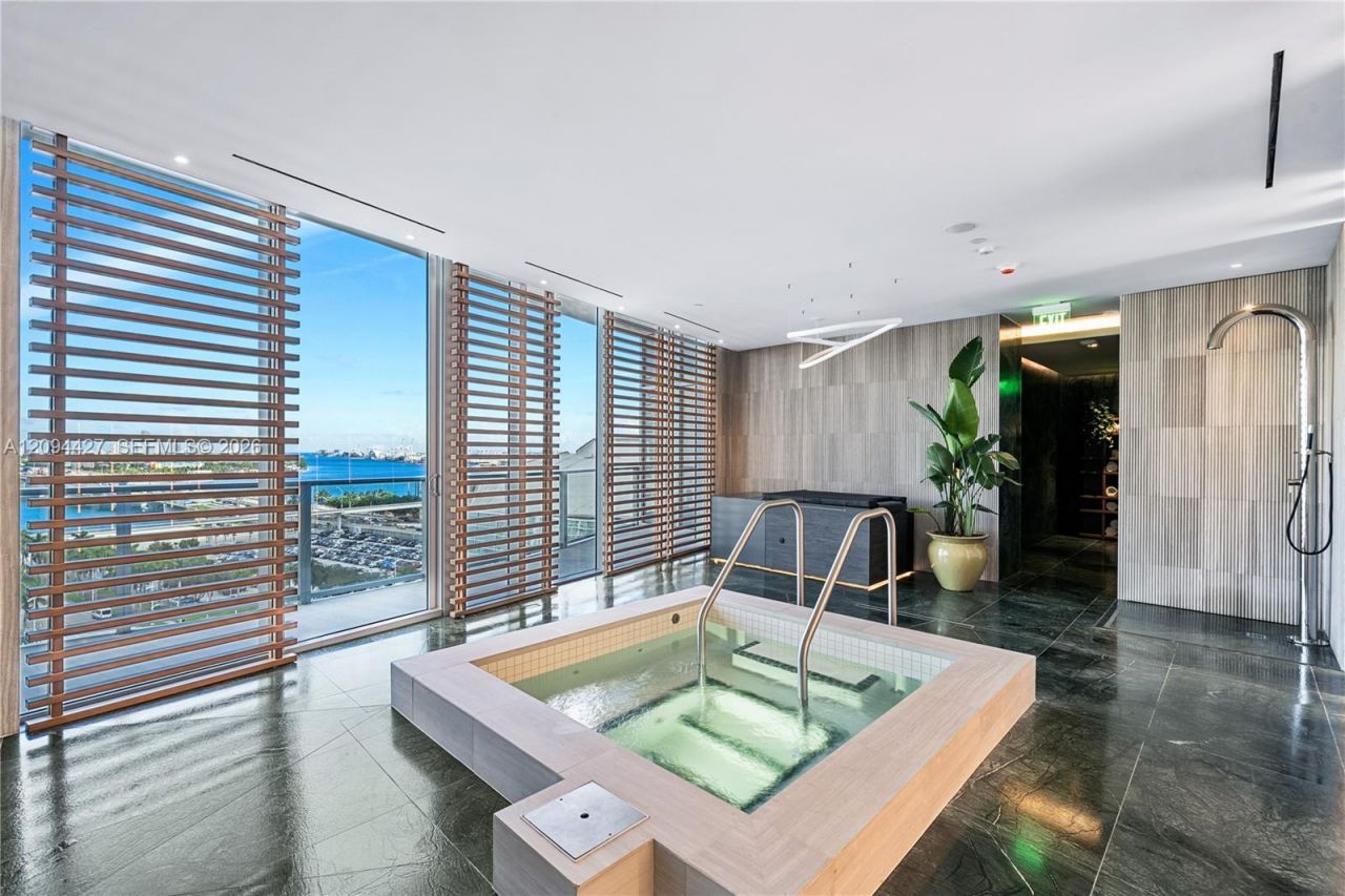 1400 Biscayne Blvd, Unit 2502, Miami, FL 33132 Photo