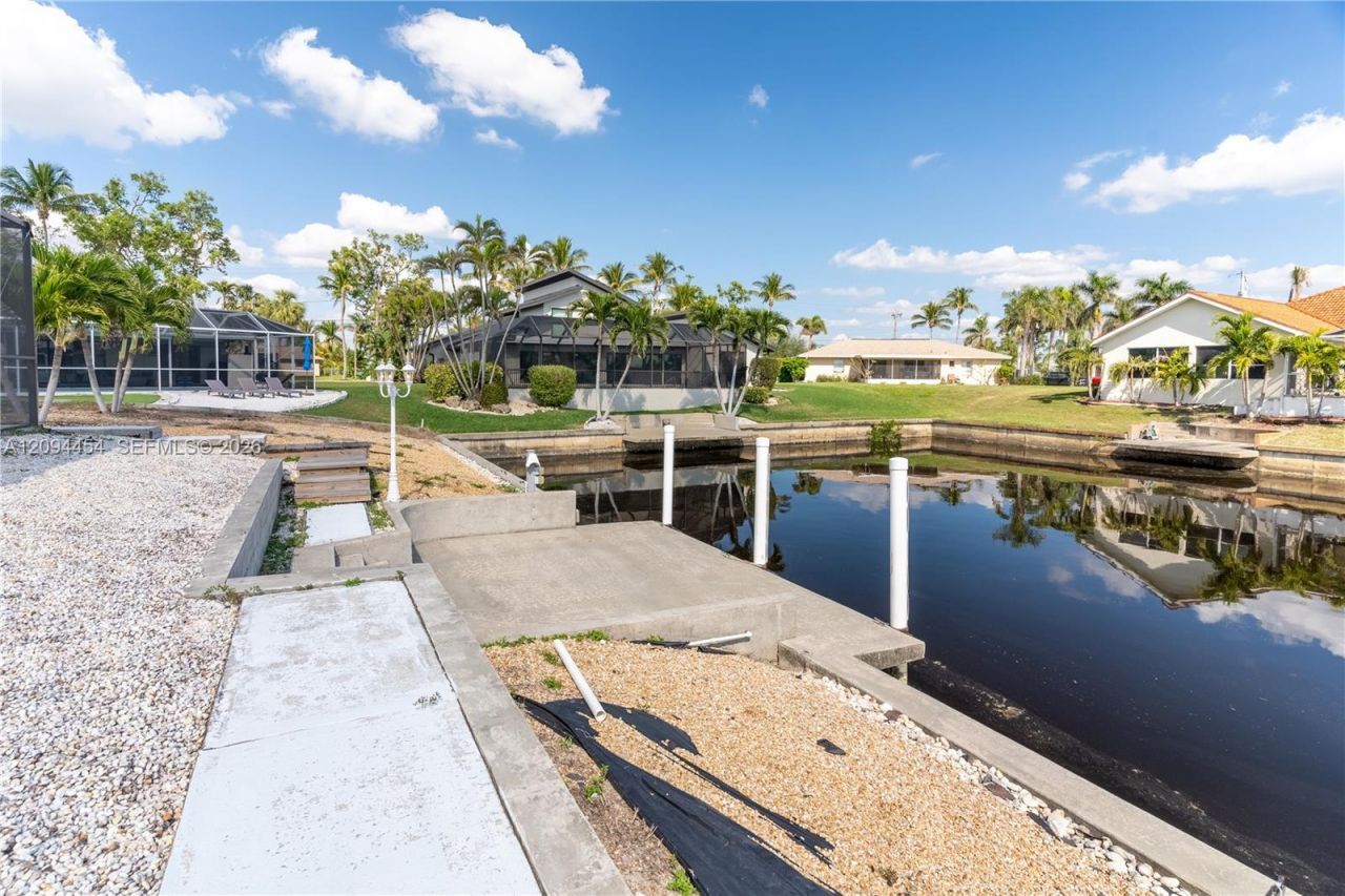 3405 SE 16th Pl, Cape Coral, FL 33904 Photo