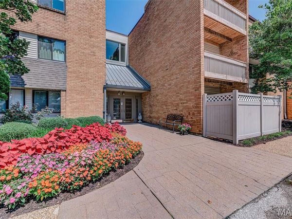 950 E Rue De La Banque , Unit 314, St Louis, MO 63141