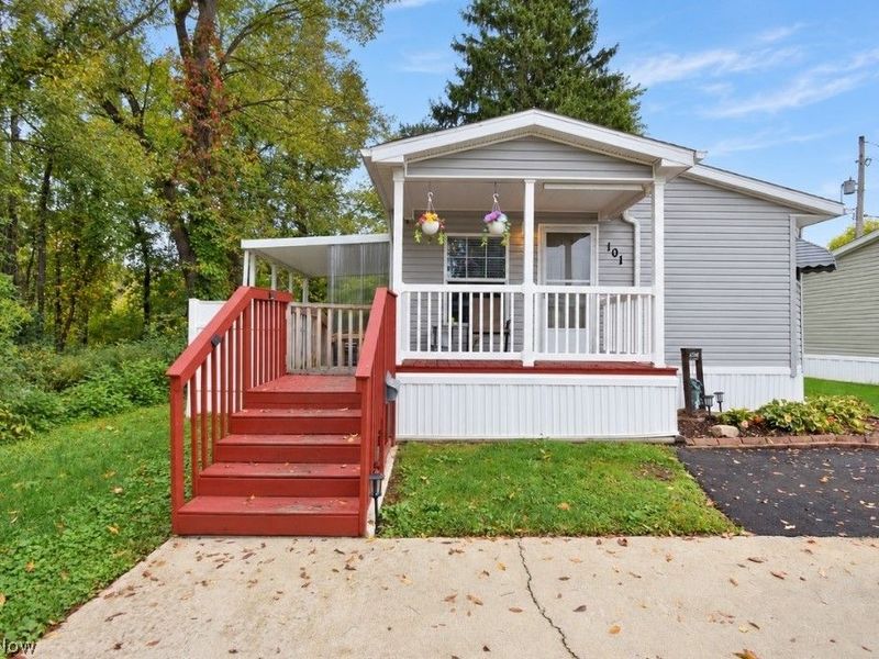 6835 Richmond Road , Unit 101, Solon, OH 44139 Photo 1