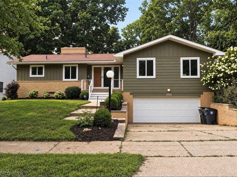1333 Shanabrook Drive, Akron, OH 44313 Photo 2