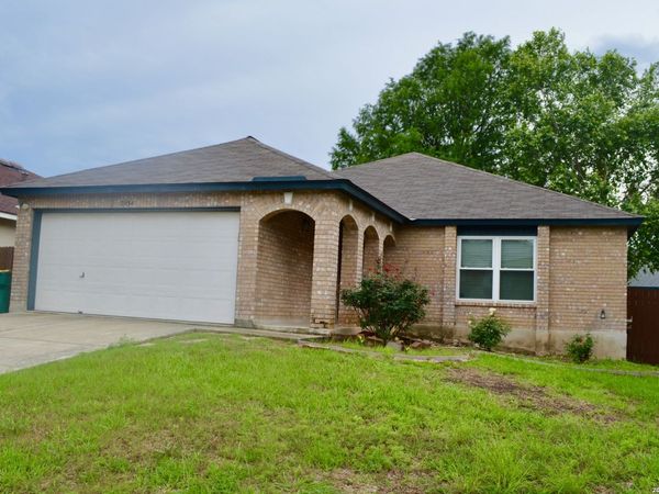 7934 DONSHIRE DR, Converse, TX 78109