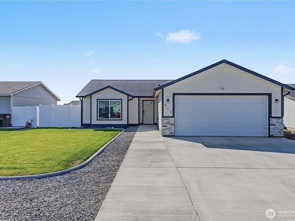 812 E Casacde Street , Othello, WA 99344