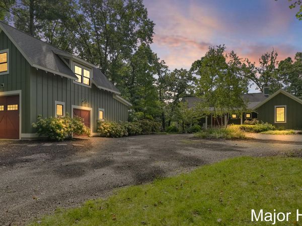 9422 Cottage Park Drive, Greenville, MI 48838