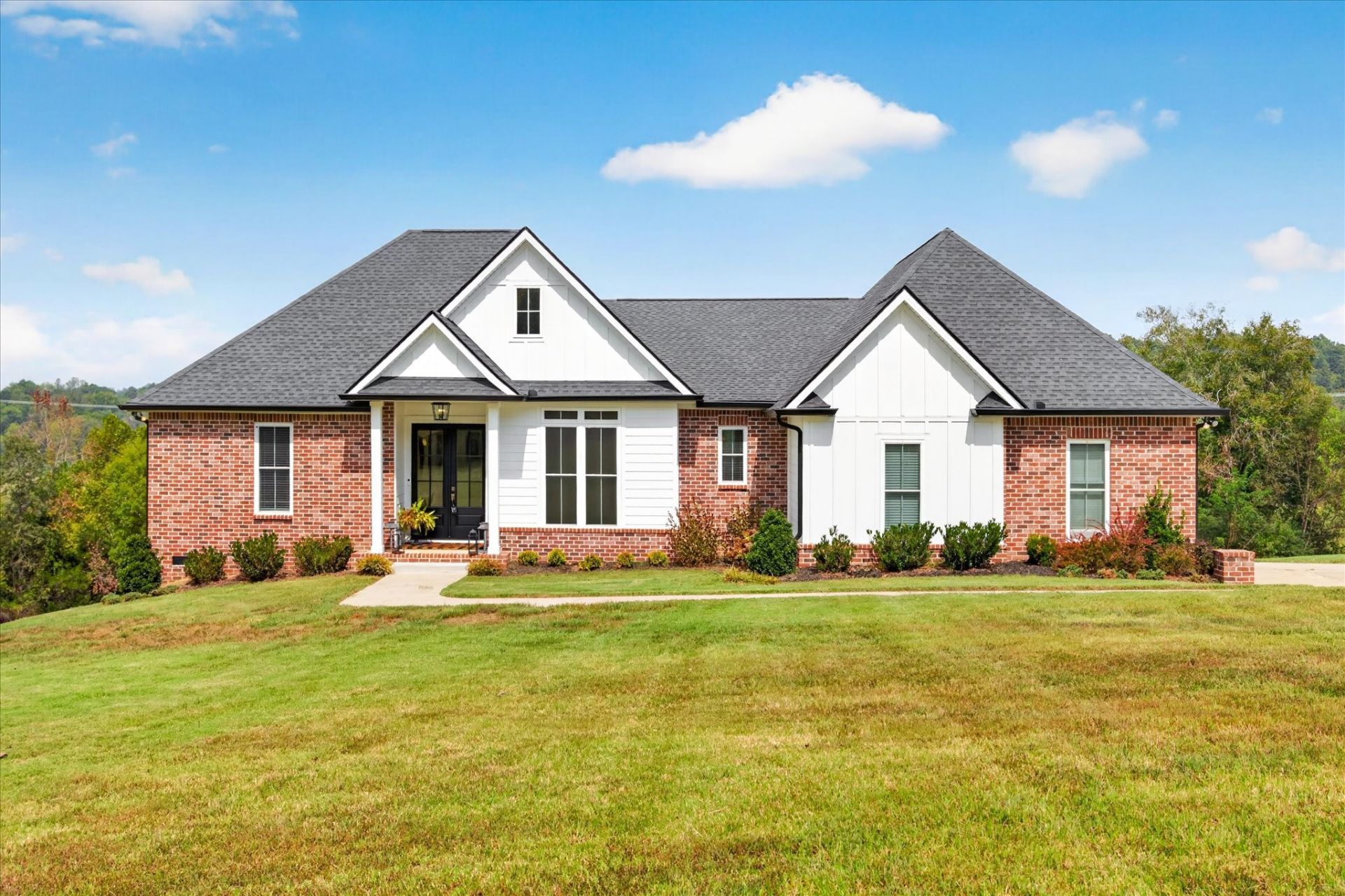 3755 Mcfall Rd, Palmyra, TN 37142 Main Photo