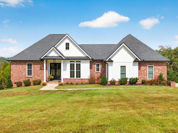 3755 McFall Rd, Palmyra, TN 37142
