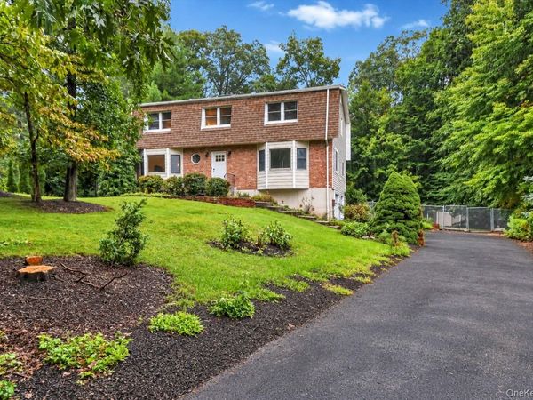 17 Esquire Road , New City, NY 10956