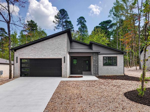 38 Estrella Way, Hot Springs Village, AR 71909