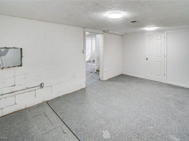 5410 Renwood Drive, Parma, OH 44129 Photo 41