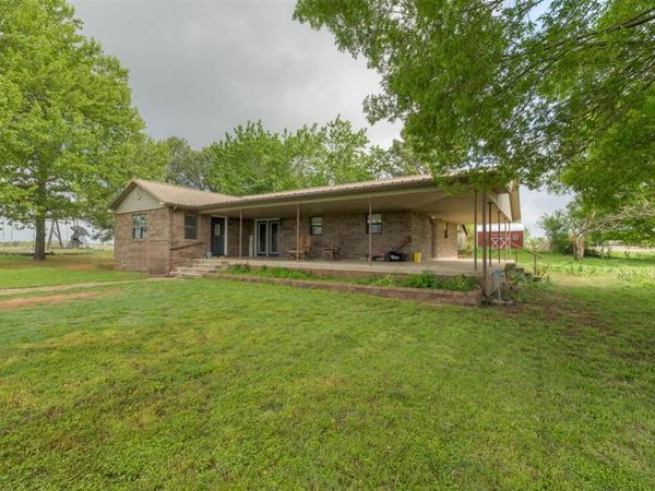 519 N Main Street, Elmore City, OK 73433