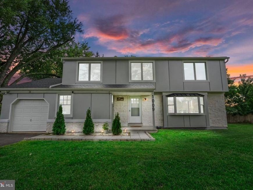 1009 Log College Drive, Warminster, PA 18974 Main Photo