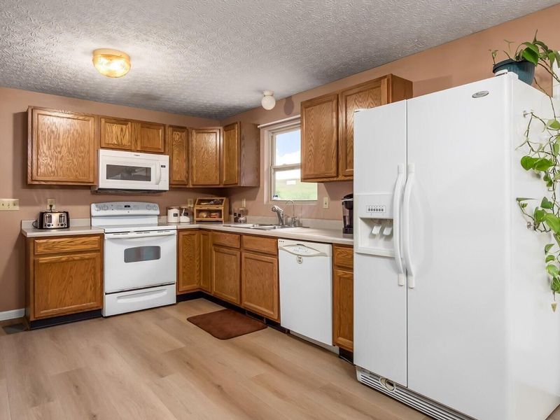 5775 School House Road , Frazeysburg, OH 43822 Photo 9