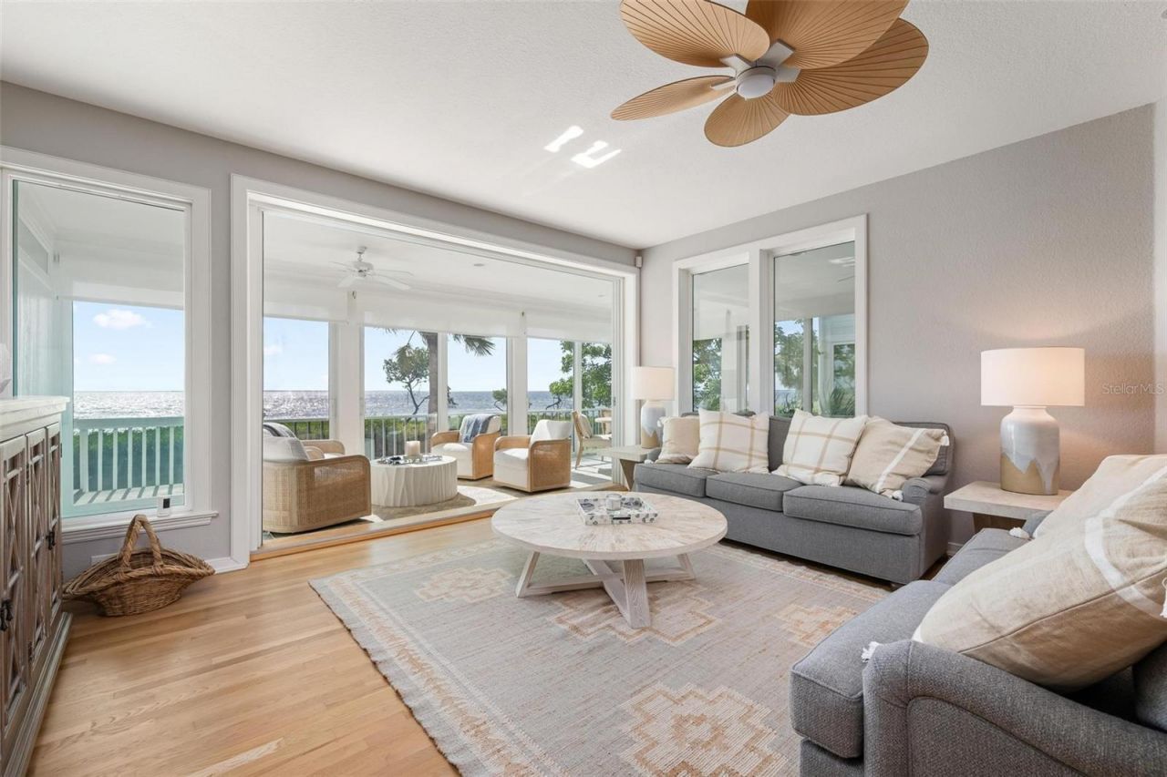 319 Pilot Point Lane , Boca Grande, FL 33921 Main Photo
