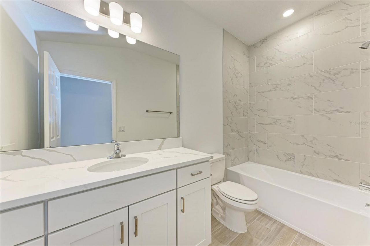317 Via Tuscany Avenue , Sarasota, FL 34243 Photo