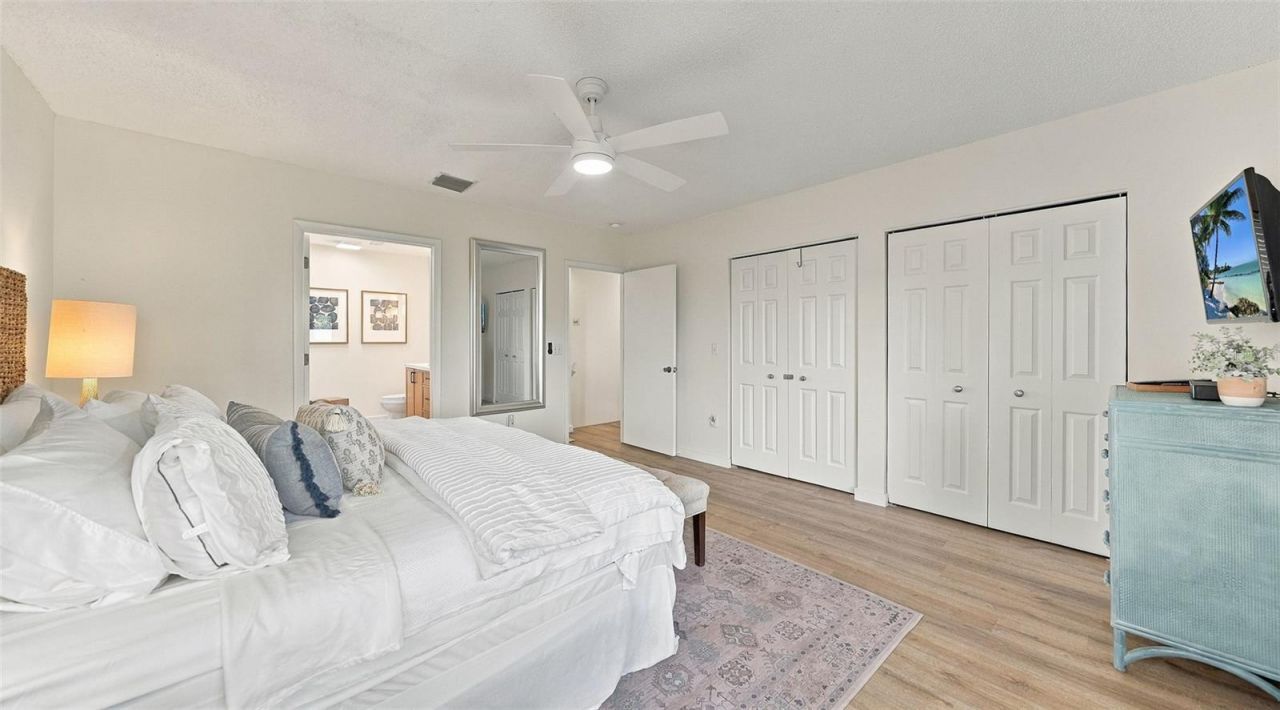 539 Forest Way , Unit 539, Longboat Key, FL 34228 Photo