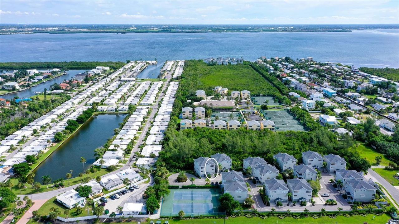 539 Forest Way , Unit 539, Longboat Key, FL 34228 Photo
