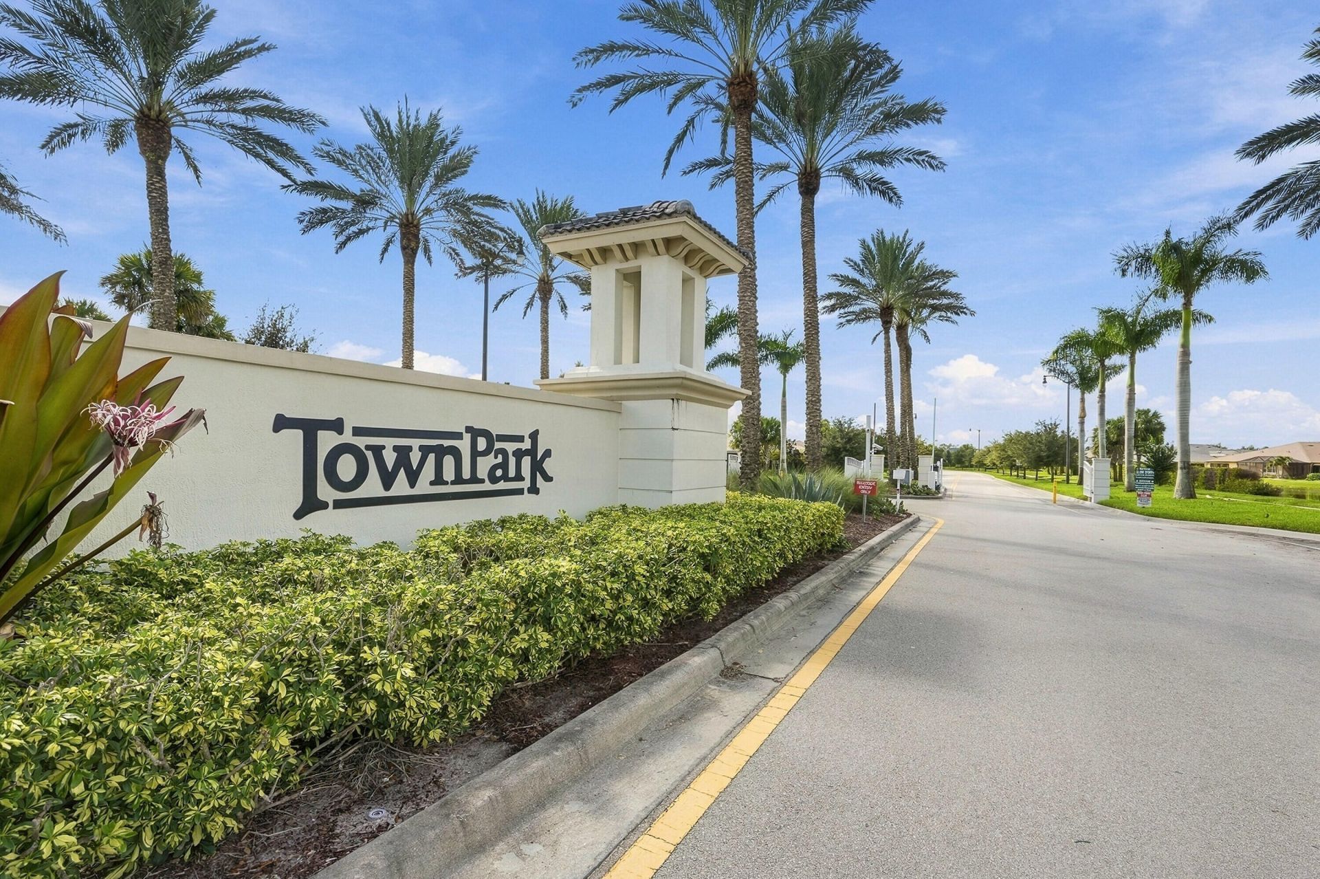 12796 SW Lake Fern Circle, Port Saint Lucie, FL 34987 Photo