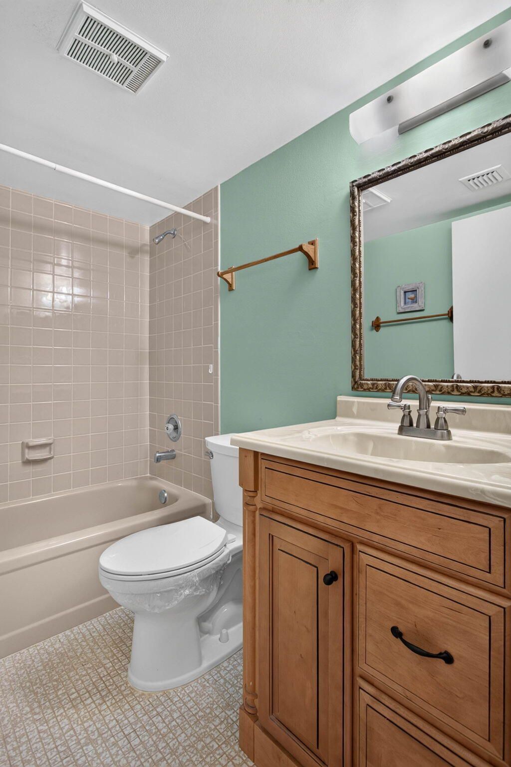7640 NW 18th Street, Unit 105, Margate, FL 33063 Photo