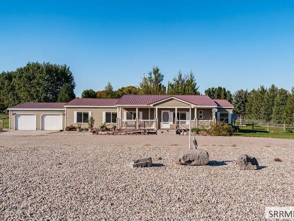5800 W Broadway, IDAHO FALLS, ID 83402