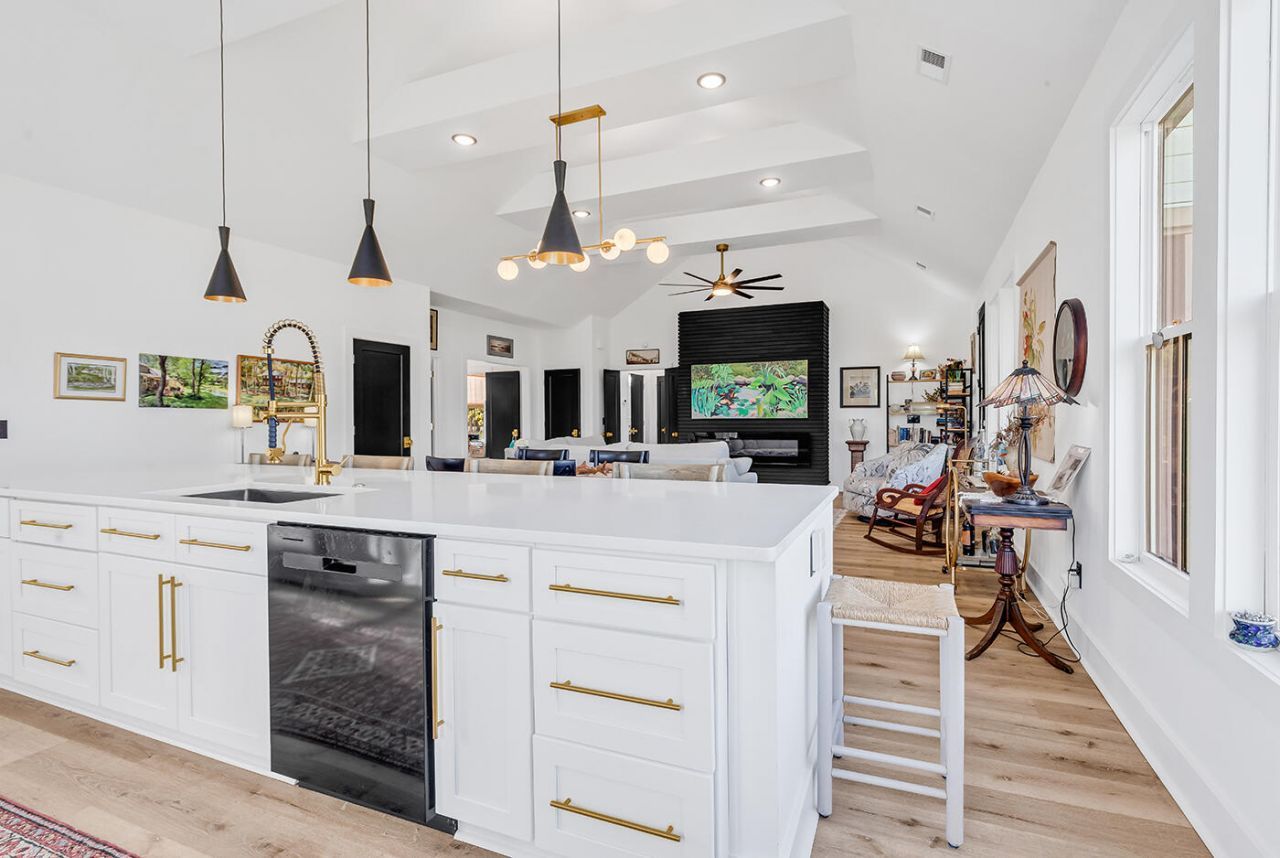 309 Lagrange Road Photo 8