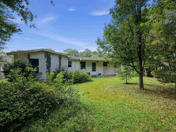5012 Burlington Ave, Pensacola, FL 32505