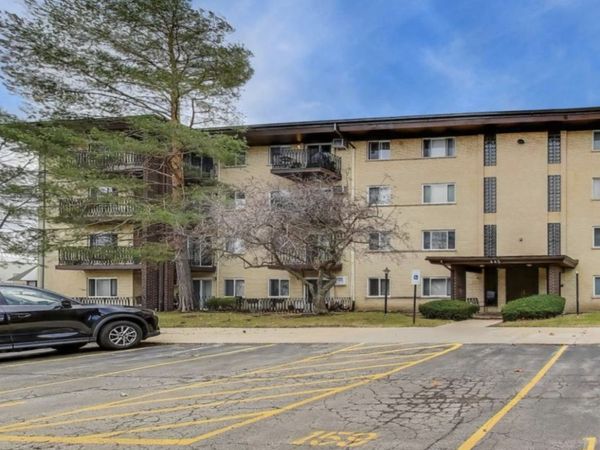 445 S Cleveland Avenue , Unit 204, Arlington Heights, IL 60005