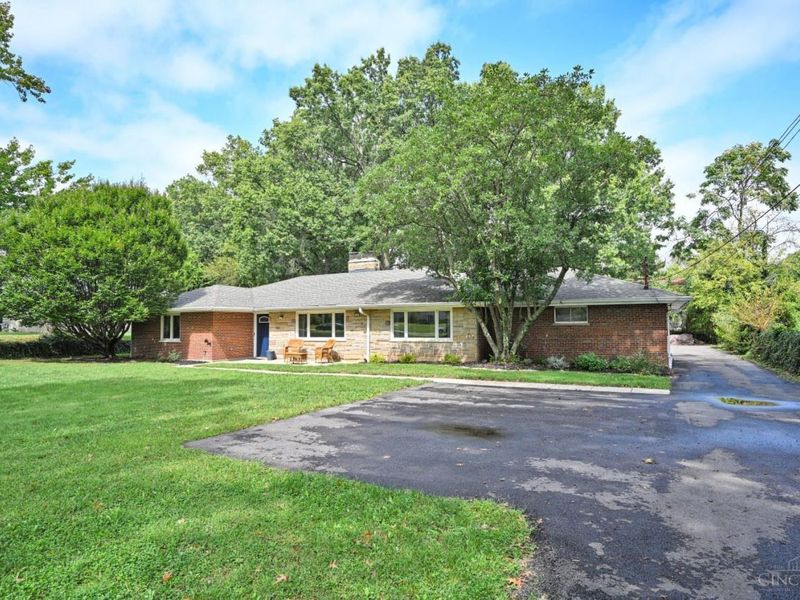 3654 E Galbraith Road, Sycamore Township, OH 45236 Photo 2