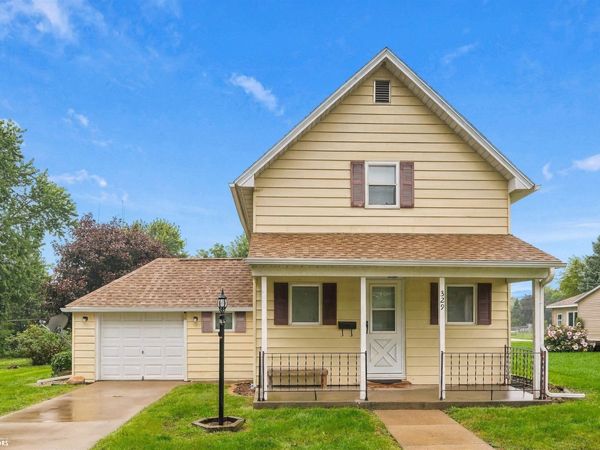 329 Broad Street, Grinnell, IA 50112
