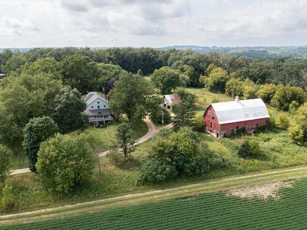 E7530 Hinkst Hollow ROAD, Viroqua, WI 54665