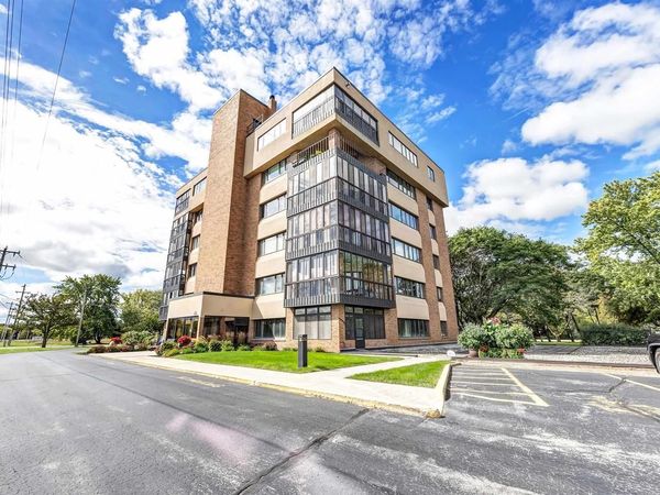 2130 LOST DAUPHIN ROAD, Unit 4N, De Pere, WI 54115