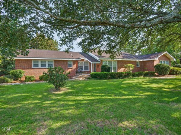 1309 South Boulevard , Chipley, FL 32428