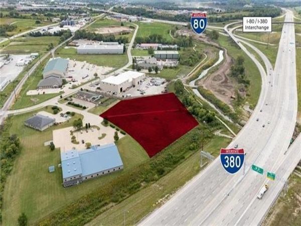 4120 Westcor Ct, Coralville, IA 52241