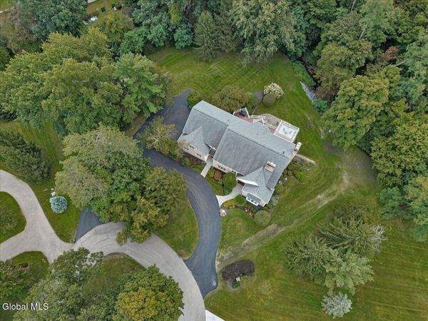 12 Sage Estate, Menands, NY 12204