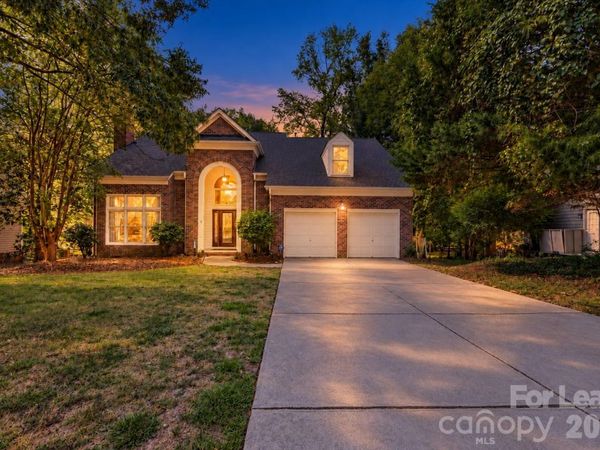 3112 English Sparrow Lane , Charlotte, NC 28210